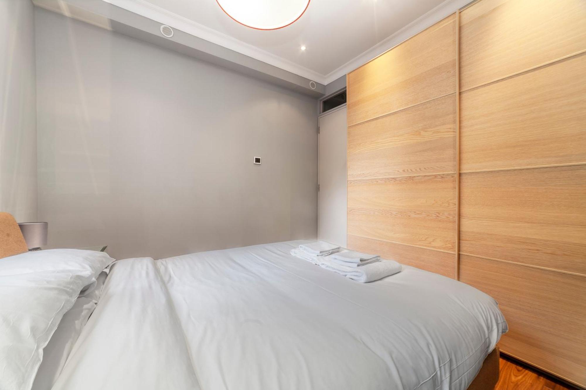 Bright & Modern 1bdr Flat Near Lakeside Road Apartament *